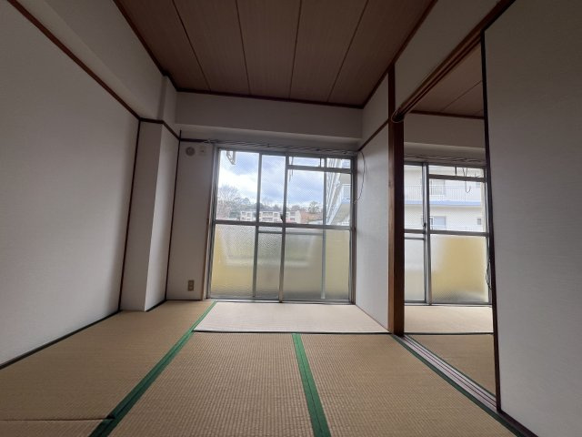 多聞ニューハイツの子供部屋