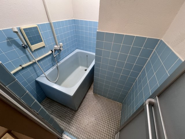 多聞ニューハイツの浴室