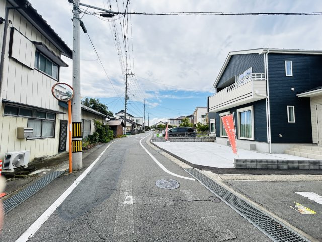 新築　高崎市倉賀野町11期　Heartful　Town　1号棟の前面道路含む現地写真|現地写真　南東角地で日当たり良好！