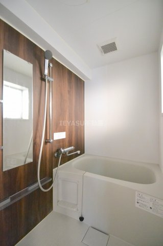 広島市西区小河内町２丁目の賃貸マンションの浴室