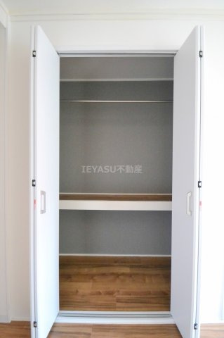 広島市西区小河内町２丁目の賃貸マンションの収納