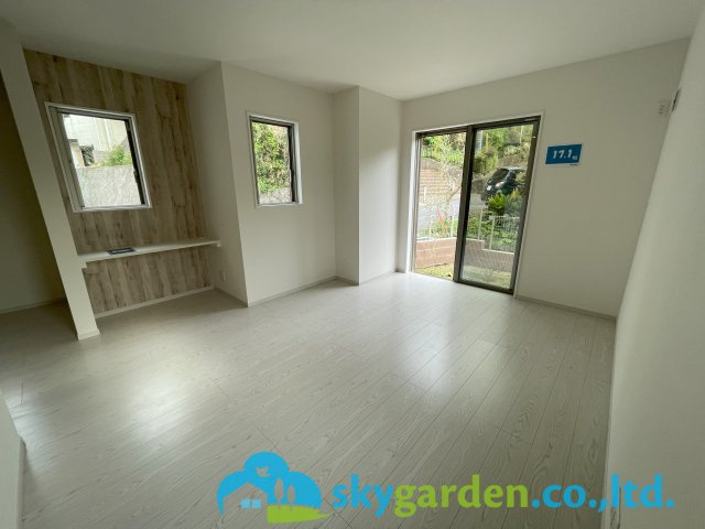 鎌倉市笛田4期　新築戸建　全2棟2号棟の居間・リビング