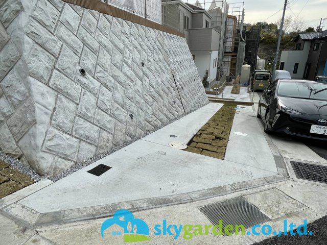 鎌倉市笛田4期　新築戸建　全2棟2号棟の駐車場