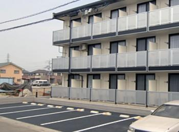 レオパレスリヴェールⅡの駐車場