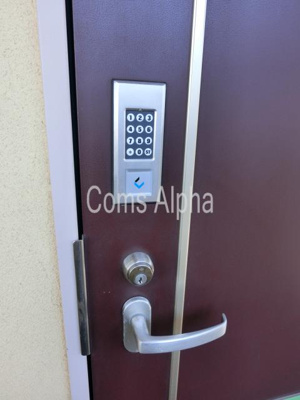 【セキュリティ】 | グランデ・ジュール | グランデ・ジュール　補助錠付