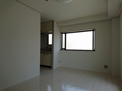 【居間・リビング】 | エムエムハイツ | 広めのお部屋です