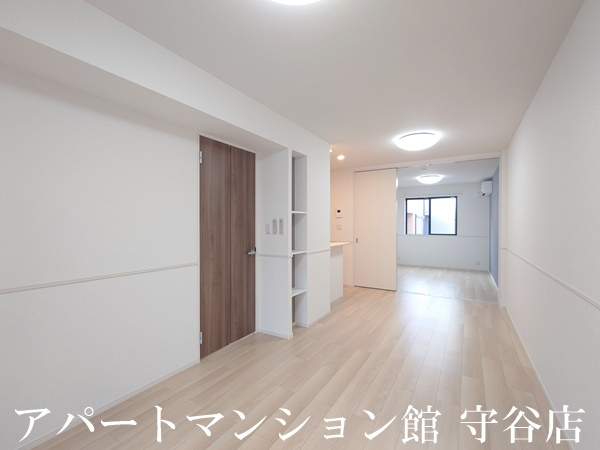 小張プレイスⅠの居間・リビング