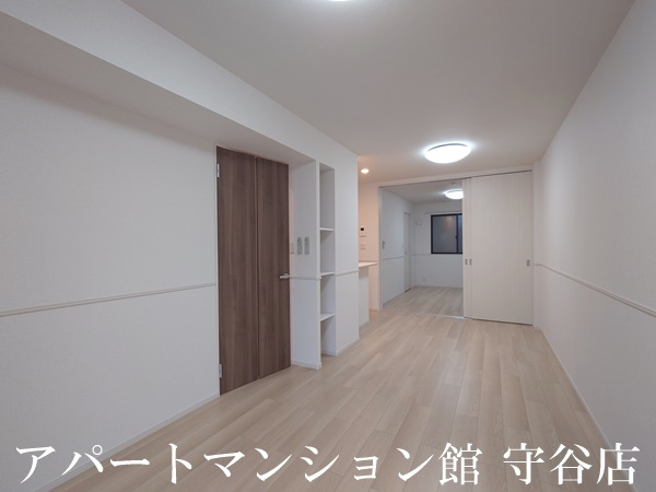小張プレイスⅠの居間・リビング