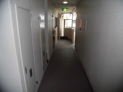 【その他共用部分】 | ルート２５ | 綺麗な共用廊下です。