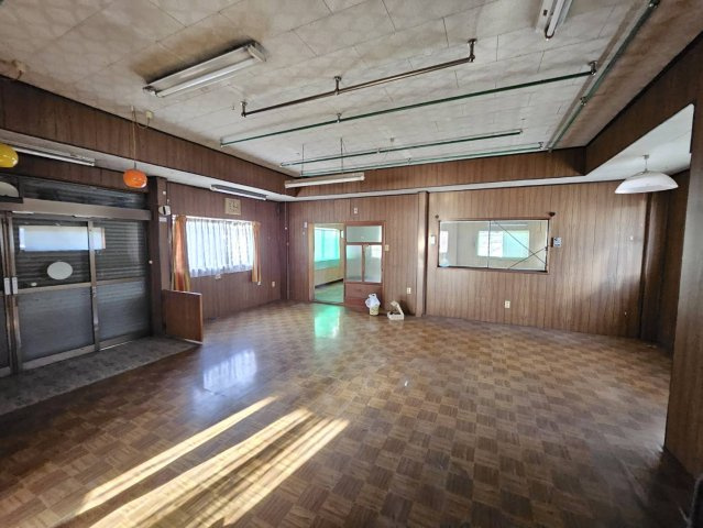 山辺三　倉庫・店舗のその他