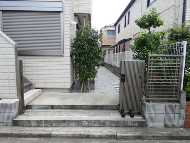 シャーロットクロスのエントランス|★エントランス★