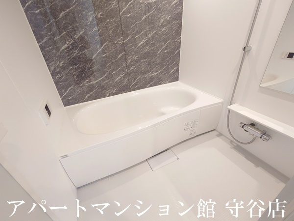 小張プレイスⅡの浴室