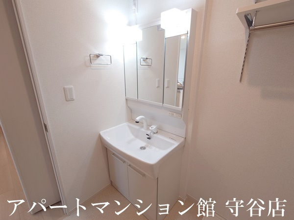 小張プレイスⅡの独立洗面台