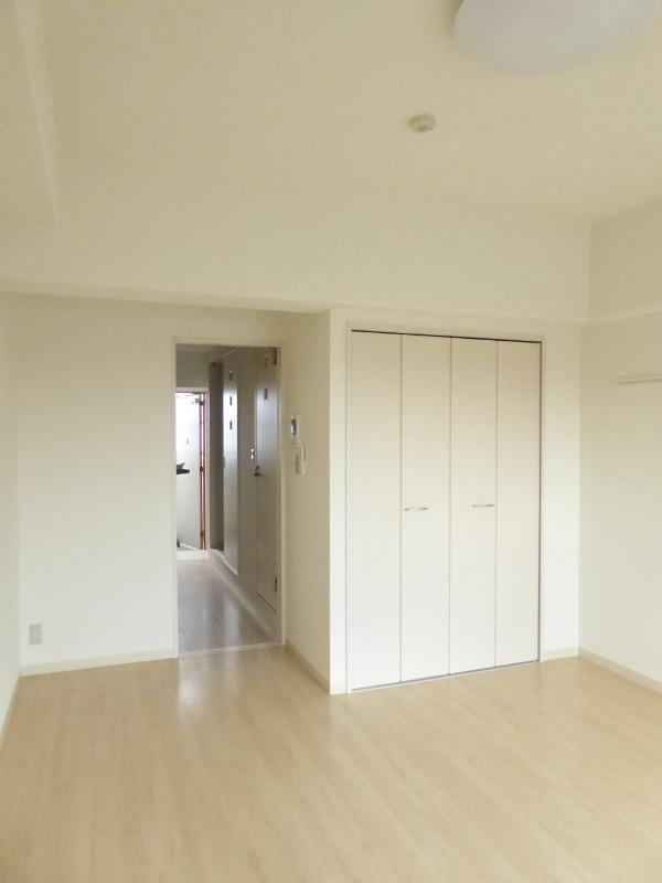 福富ＧＲＡＤＥマンションの居間・リビング