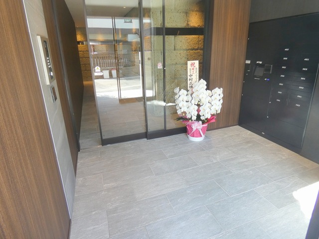 テ・フィレール千歳烏山のロビー