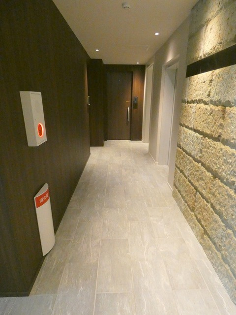 テ・フィレール千歳烏山のロビー