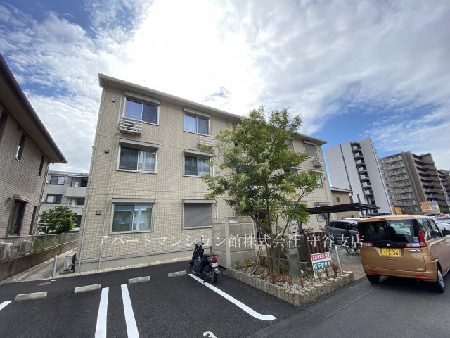 Sereno　MORIYAの駐車場