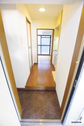 エスリード新大阪第2　仲介手数料無料の玄関