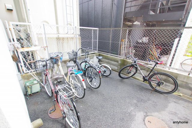 エスリード新大阪第2　仲介手数料無料の駐車場