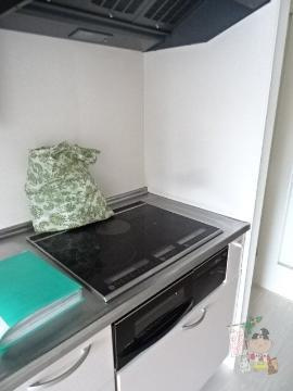 アリビオ富田のキッチン|IHクッキングヒーター