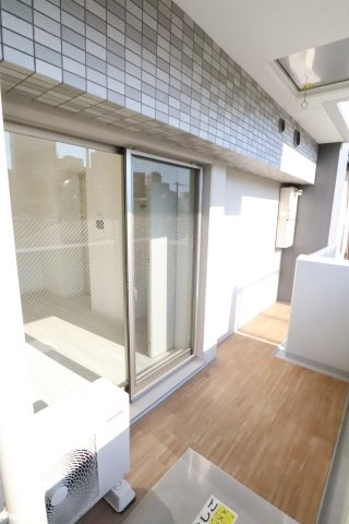 大阪市都島区中野町３丁目の賃貸マンションのバルコニー
