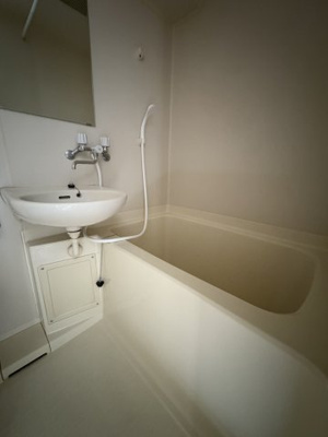 【浴室】 | ドミトリーゴコー