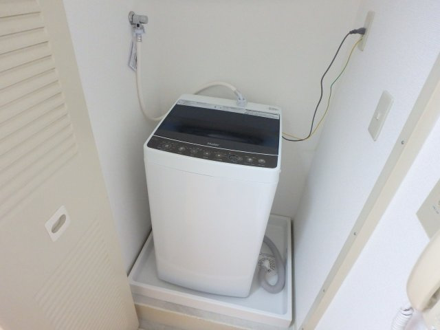 【設備】 | ルモンド西宮 | 洗濯機置場です