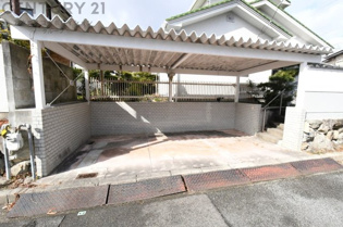 川西市清和台東2丁目中古戸建の外観