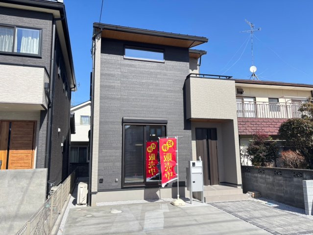 深谷市常盤町　分譲一戸建て　02の外観|小・中学校徒歩10分圏内★
お子様の通学も安心ですね！