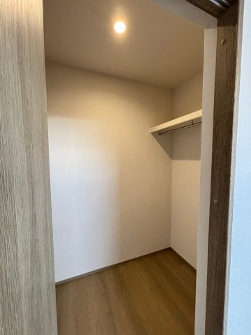 深谷市常盤町　分譲一戸建て　02の収納|夫婦の衣類もたっぷり収納できるWICあります！