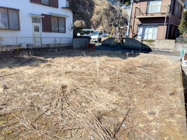 三島市谷田の売地の外観|閑静な住宅地に位置しているので静かで落ち着いた雰囲気です。車通りが少なく騒音も気にならない穏やかな環境です。