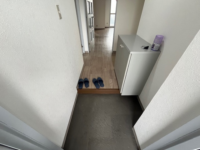 ウエストリバーの玄関