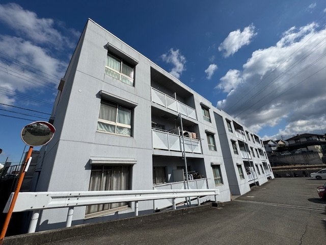 ウエストリバー