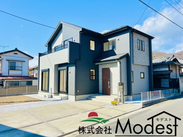 桐生市堤町の外観|年中無休で平日の仕事終わり夜２０時まで受付可能です。
事前のご予約がオススメです。お気軽にお問い合わせください。