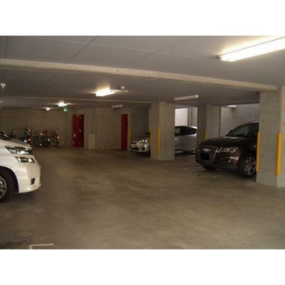 【駐車場】 | ラ・フォルトゥレス・ド・フェ覚王山