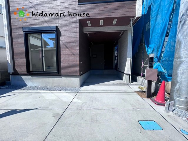 桶川市北1丁目　6期　新築戸建　ブルーミングガーデン01の駐車場