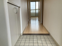 ヴィラージュウィンの玄関