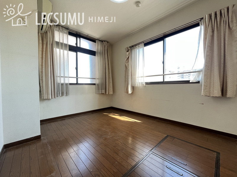 ルネス土山の寝室