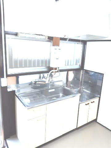 【キッチン】 | ワコンハウス | ガス2口コンロ設置可　湯沸かし器付きのキッチン　