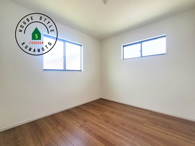 菊池郡菊陽町第2-2棟（2号棟）　の洋室|採光良好な洋室は全居室、複層ガラスの遮熱効果と断熱効果で、一年中快適に過ごせます。