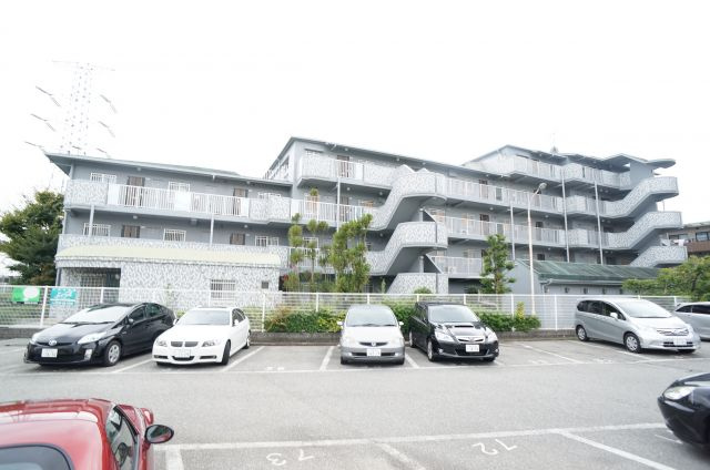 リバティパレスの外観