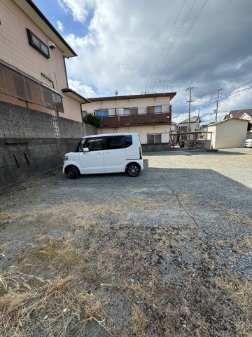 寺本住宅の駐車場