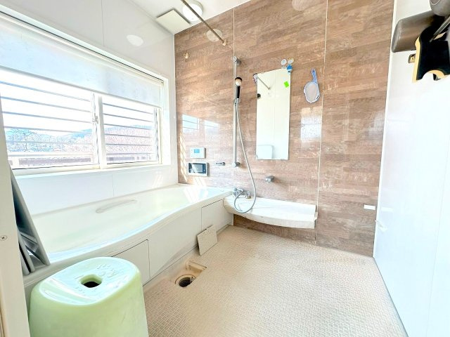 あきる野市舘谷　中古戸建の浴室|2025年2月撮影