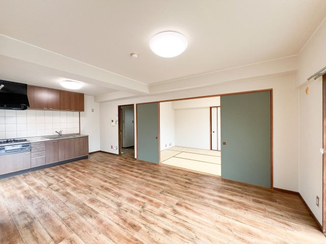 響水館の居間・リビング