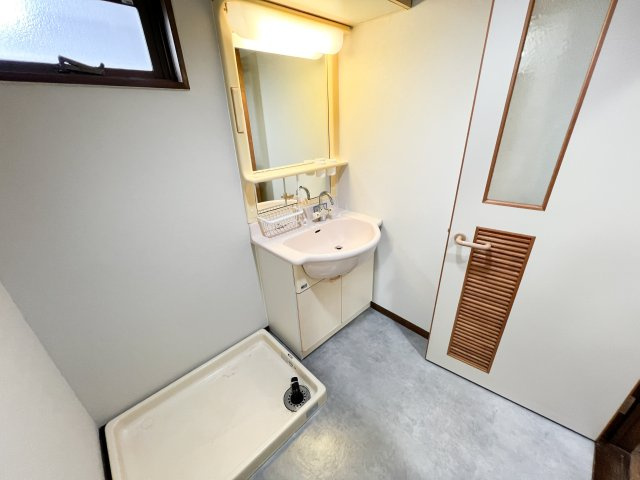 響水館の洗面所