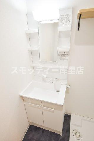 Mew Style Apartmentsの洗面所