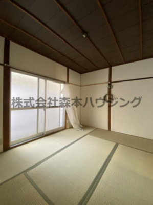 【和室】 | 　寝屋川市河北中町連棟住宅 | 和室がひろがる居住スペース
1階