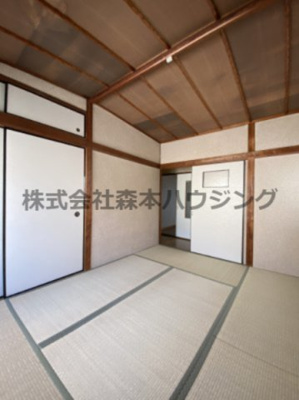 【和室】 | 　寝屋川市河北中町連棟住宅 | 和室があると落ち着いた雰囲気になりますね
2階