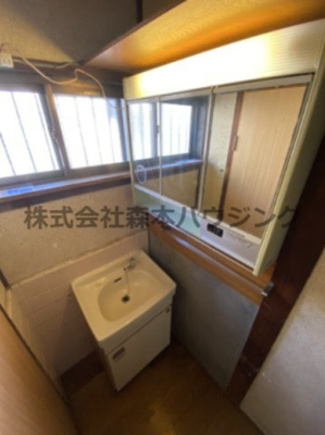 【独立洗面台】 | 　寝屋川市河北中町連棟住宅 | 独立洗面化粧台付き