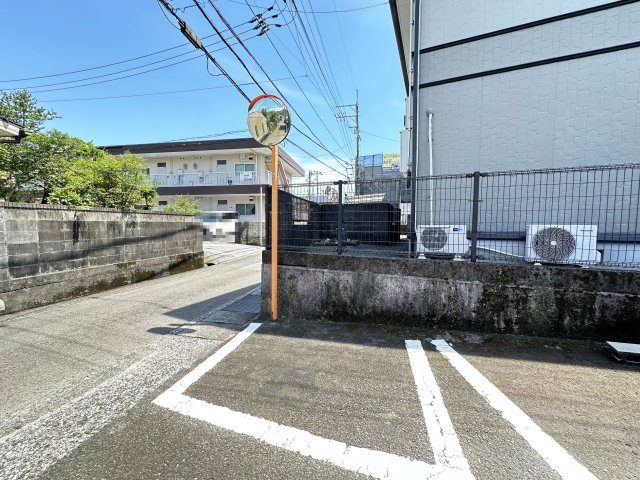 恵夢美絵Ⅲの駐車場